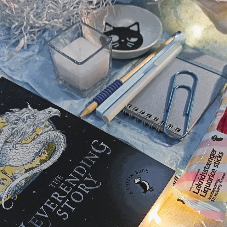 Bookish Bundle | Blind Book Inside!